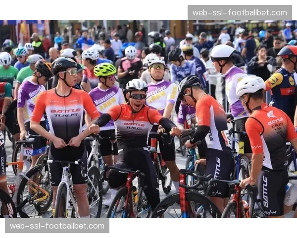 “北京世园公园杯”京张公路自行车公开赛4月25日首站落幕,多组别冠军产生